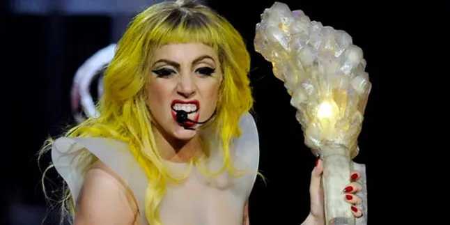 Lady GaGa Lahir dan Mati di SUGBK!