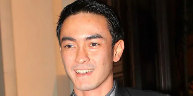 Zumi Zola - Sherrin Putus Nyambung