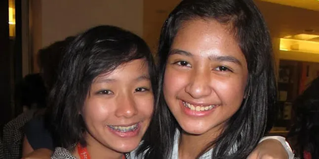 Jenazah Model Olivia Dewi Dimakamkan