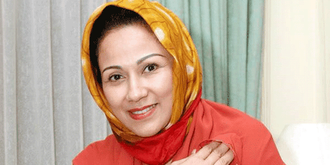 Camelia Malik - Titek Puspa Buat Yayasan