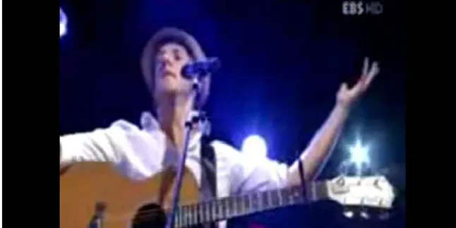 Idola Jason Mraz? Mbah Surip!