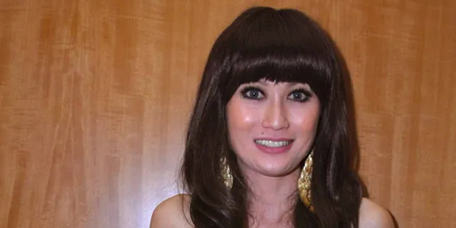 Ulang Tahun, Sisca Dewi Kecewa Roy Marten Tak Hadir
