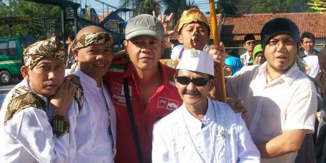 Sunting Daun Muda, Ki Daus Poligami?