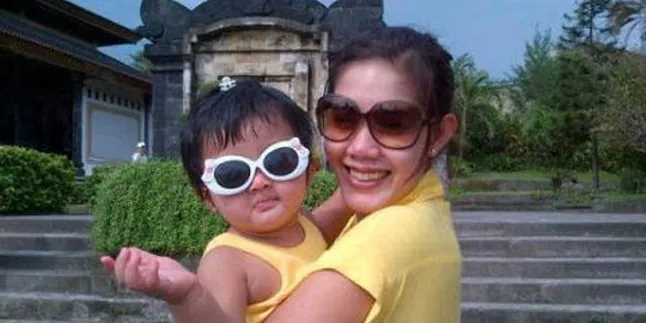 Saat Senggang, Christie Chasslam Ikut Ngajar TK