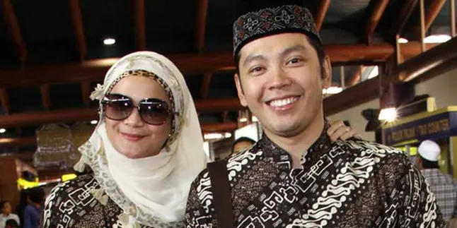 Pergi Umroh, Shezy Idris Doa Minta Momongan Pergi Umroh, Shezy Idris Doa Minta Momongan
