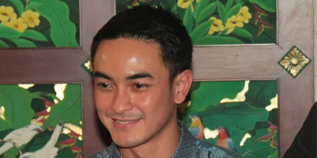 Nikah, Zumi Zola - Sherrin Undang SBY Nikah, Zumi Zola - Sherrin Undang SBY