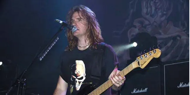 Bassis Megadeth Rilis Buku