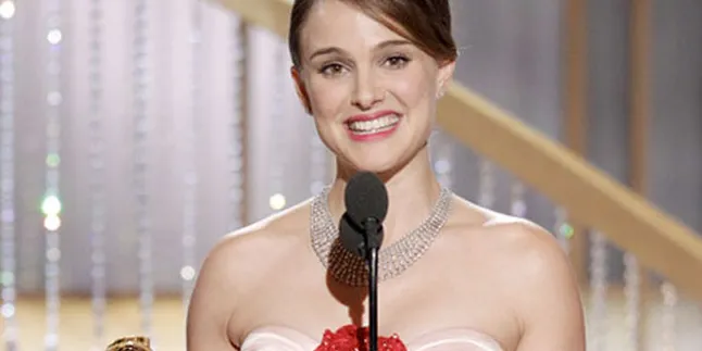 Natalie Portman Pun Tertawa Terbahak-Bahak