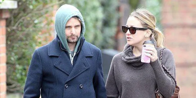 Matt Bellamy - Kate Hudson Diam-Diam Sudah Menikah?