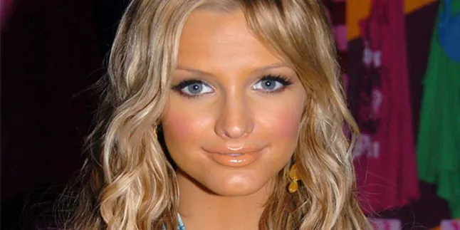 Ashlee Simpson Akrab Dengan Pacar Mantan Suami!