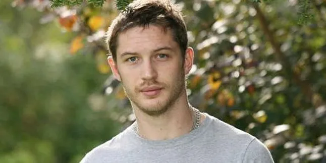 Tom Hardy Siap Gantikan Daniel Craig!