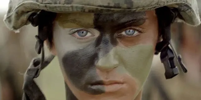 Katy Perry Rilis Video Klip 'Perang' 'Part Of Me'!