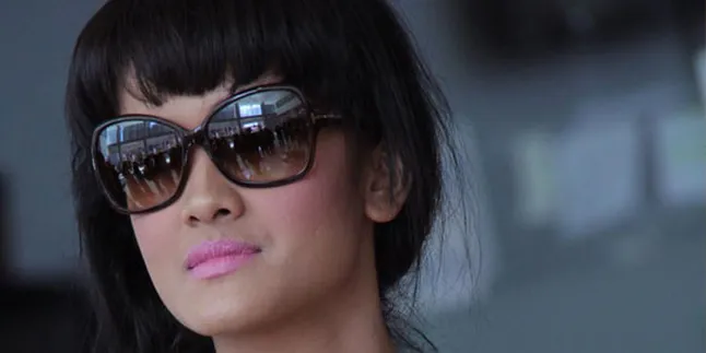 Jupe Inginkan Gaston dan Pria Arab di Klip Terbaru