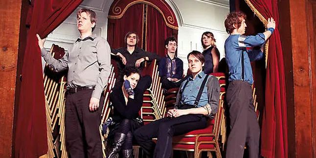 Arcade Fire Remix 2 Lagu Untuk Record Store Days
