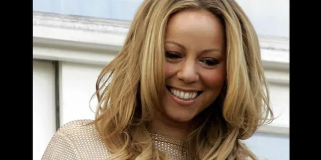 Happy 42nd Birthday, Mariah Carey!