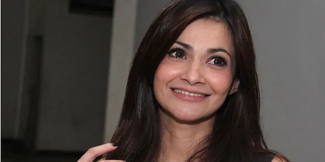 Cut Tary Alih Profesi Jadi Reporter?