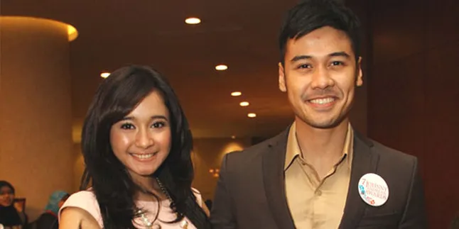 Chintya Bella dan Chico Belum Mau Bicara Pernikahan
