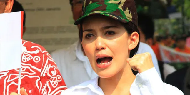 Rieke Dyah Pitaloka Semangati Demo Kenaikan BBM