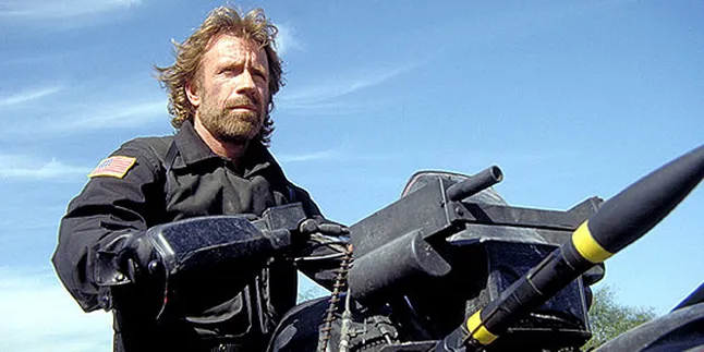 Chuck Norris Larang Anak Tonton Adegan Aksinya