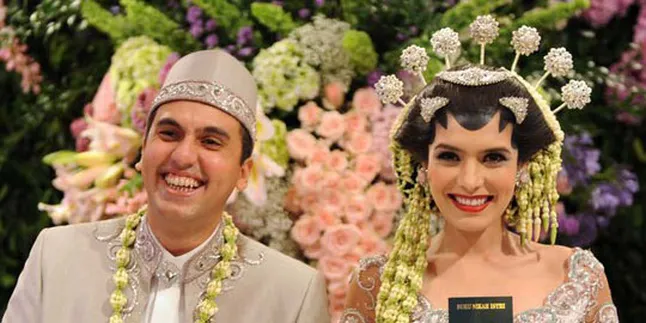 Carissa: Inilah Suami Saya Yang Baik dan Lucu