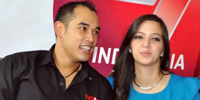 Pengawalan Ketat di Prosesi 'Nujuh Bulanan' Nia Ramadhani