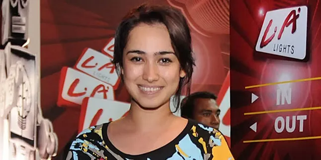 Pasca Perampokan, Alexandra Gottardo Pulang Kampung