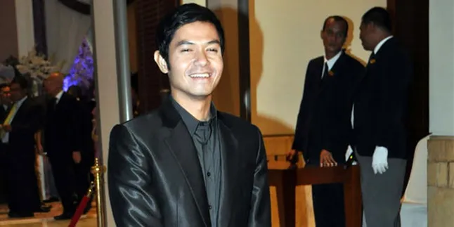 Dude Harlino, Tanpa Target Menikah