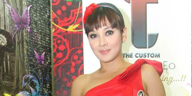 Terry Putri: Cerai Karena Tidak Cocok