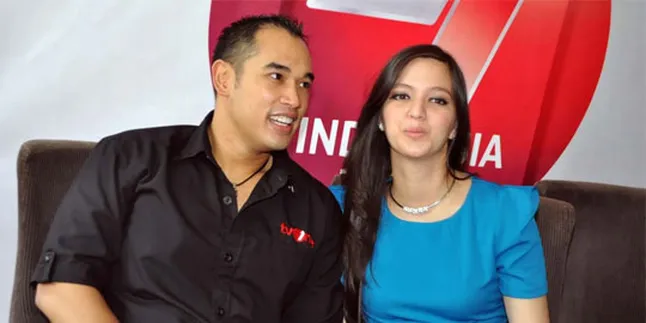 Nia Ramadhani Muntah di Mobil, Ardie Diam Saja