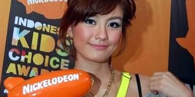 Agnes Monica Belum Beruntung di KCA 2012