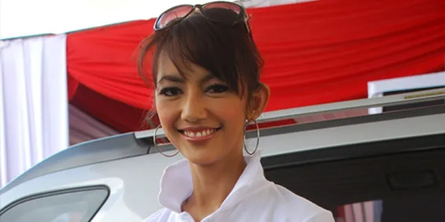 Nina Tamam: Otot Bisa Tetap Lentur Dengan Yoga