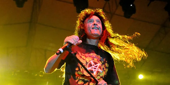 Nasionalisme Berkumandang di Konser Anthrax - Hellyeah