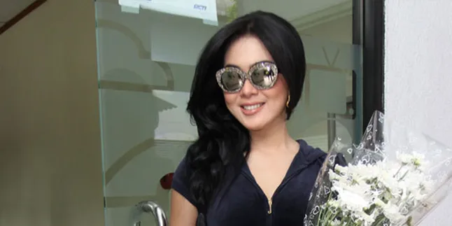 Dua Bulan Lagi Syahrini Bahas Pernikahan