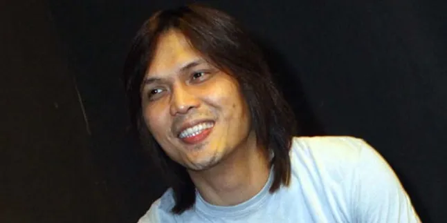 Benarkah Suara Once Mirip Chrisye?