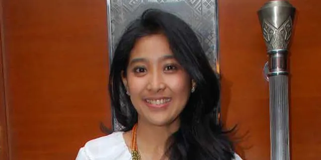 Dijodohkan, Olivia Zalianty Cuek