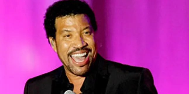 Lagu Lionel Richie Pernah Ditolak Karena Alasan Rasisme!