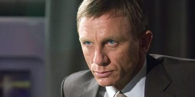 Pilih Bir, James Bond 'Pensiun' Minum Martini
