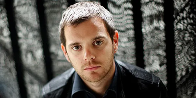 Mike Skinner: Chris Martin Tidak Suka Karakter Suaranya