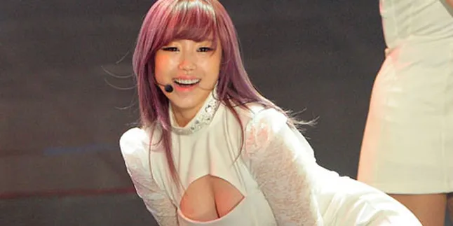 Turun 5 Kilo, Hyosung Secret Masih Tampak Seksi