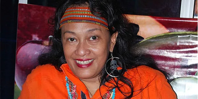 Renny Djajusman Sekarang Jaga Warung?