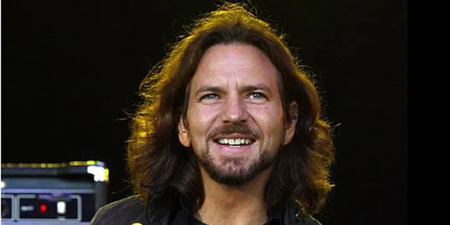 Sakit Syaraf, Eddie Vedder Tunda Tur