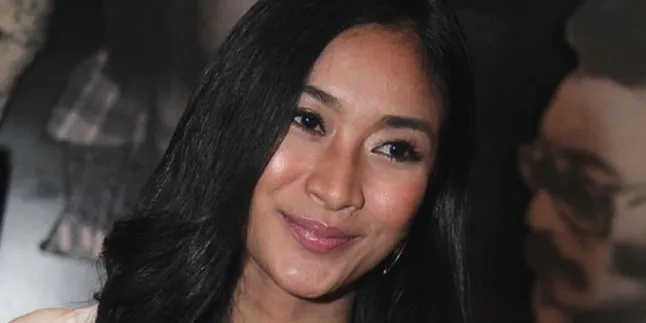Happy Salma: Saya Lebih Fokus Dunia Panggung