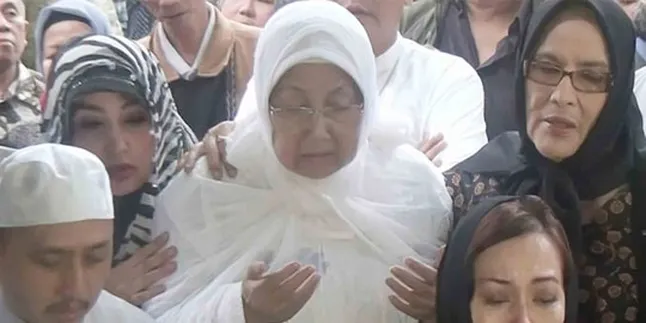 Misbach Minta Dimakamkan di Samping Sukma Ayu Misbach Minta Dimakamkan di Samping Sukma Ayu