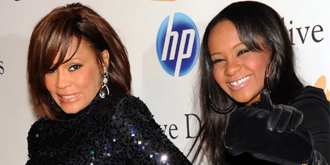 Putri Whitney Houston Ketahuan Hisap Ganja