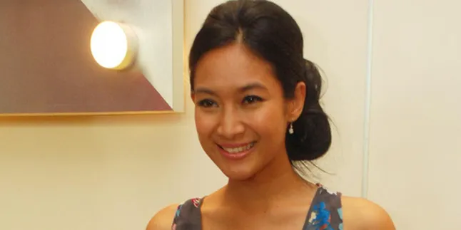 Happy Salma: Kartini Adalah Simbol