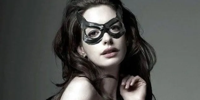 Meeow! Catwoman Mana Yang Paling 'Mencakar Hatimu'?