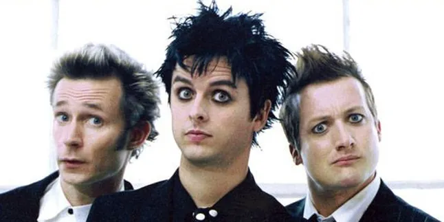 Green Day Rilis Album Trilogi
