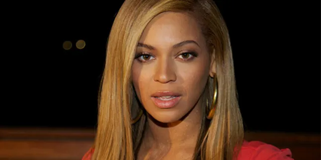 Wow! Beyonce Surat-Suratan Dengan Istri Presiden