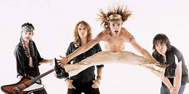 Bantah Bubar, The Darkness Malah Siapkan Album