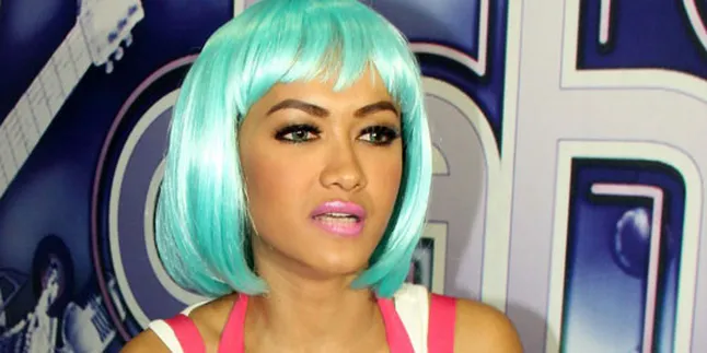 Jupe Bantah Perjodohan Dengan Ustad Sekadar Sensasi